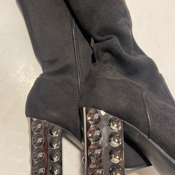 Carlos black over the knee boots zip up sides 3” metallic block heels size 6.5 - Picture 5 of 7